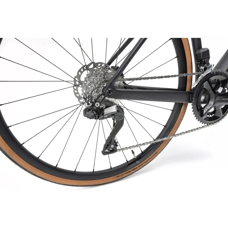 Giro ER-C Di2 In Black-2